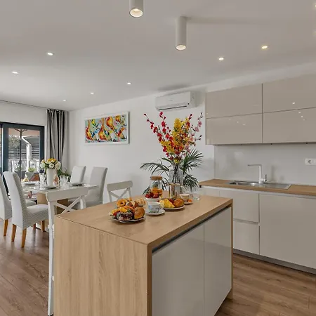 Festina Lente A Luxury In Makarska, Heated Pool *