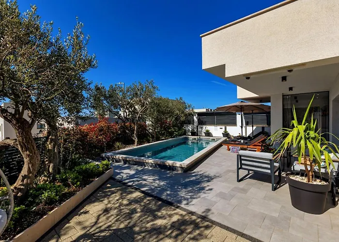 Festina Lente A Luxury In Makarska, Heated Pool