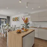 Festina Lente A Luxury In Makarska, Heated Pool *