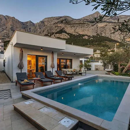 Villa Festina Lente A Luxury In Makarska, Heated Pool *