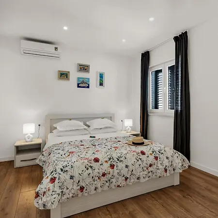 Festina Lente A Luxury In Makarska, Heated Pool Villa