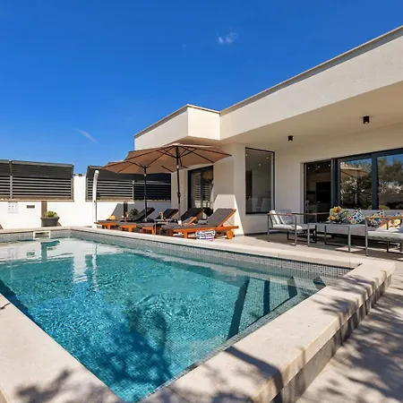 Villa Festina Lente A Luxury In Makarska, Heated Pool *