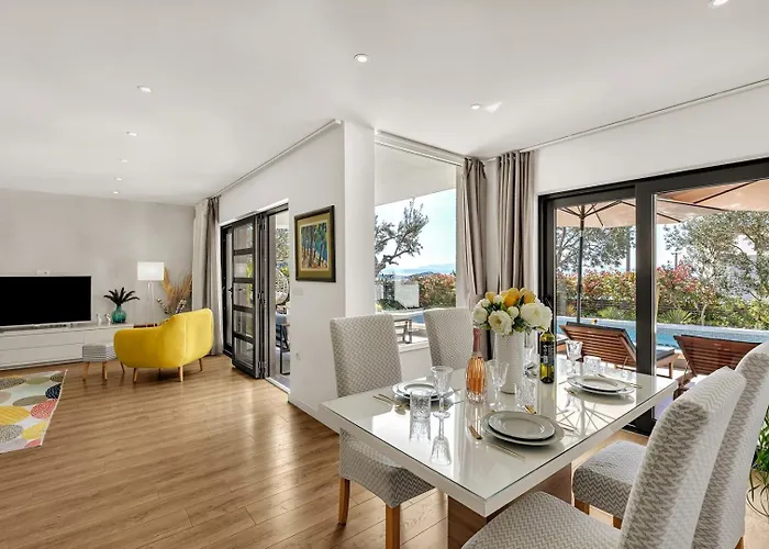 Festina Lente A Luxury In Makarska, Heated Pool * מאקרסקה