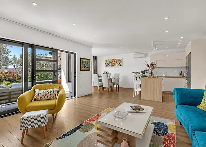 Вілла Festina Lente A Luxury In Makarska, Heated Pool