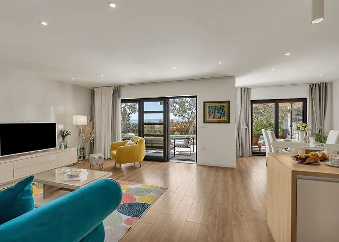 Вілла Festina Lente A Luxury In Makarska, Heated Pool Макарська